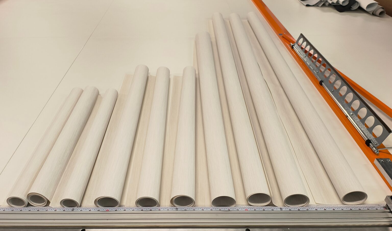Roller shade fabric measurement and cutting in NYC